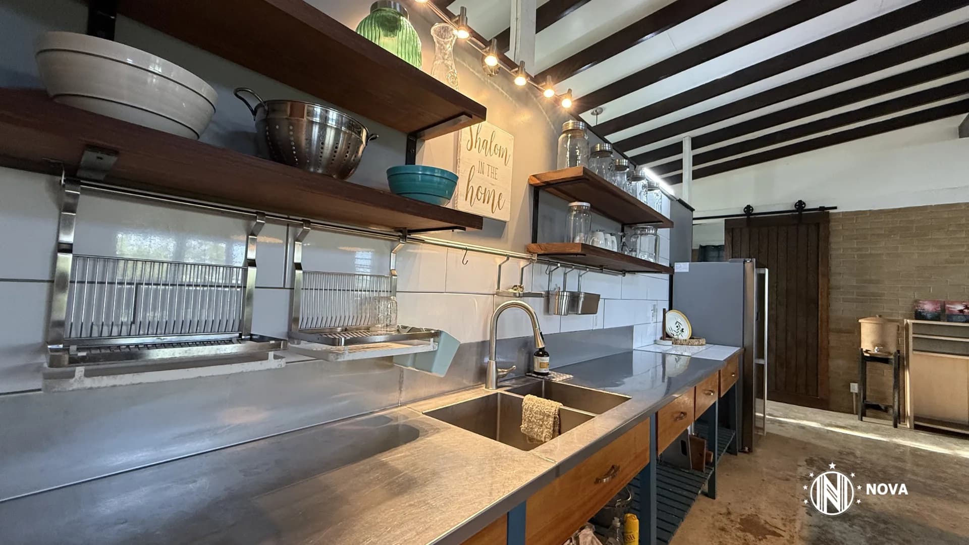 Stunning Mountain View Home on 2.4 Acres - Photo 3