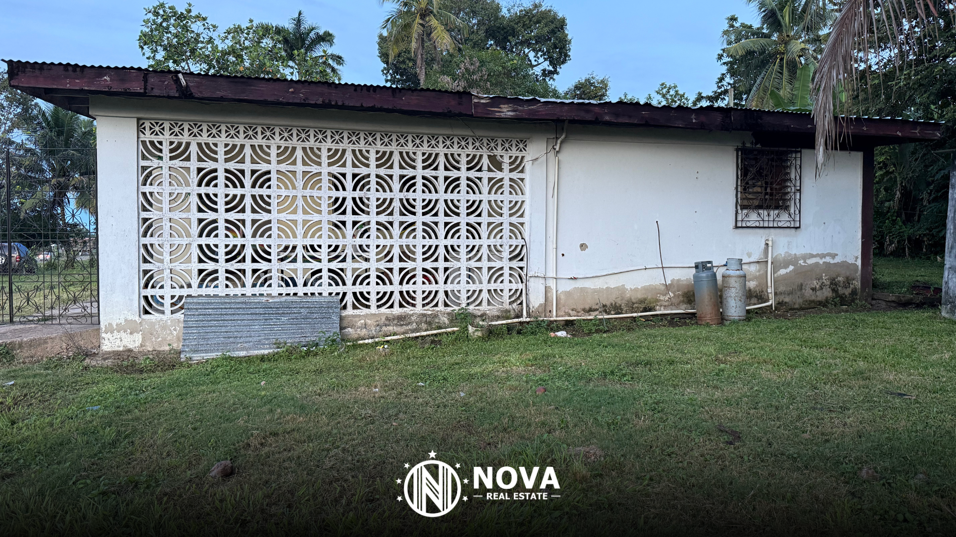 🏡 Prime Investment Opportunity: Home on Acre on the George Price Highway! 🛣️ - Photo 7